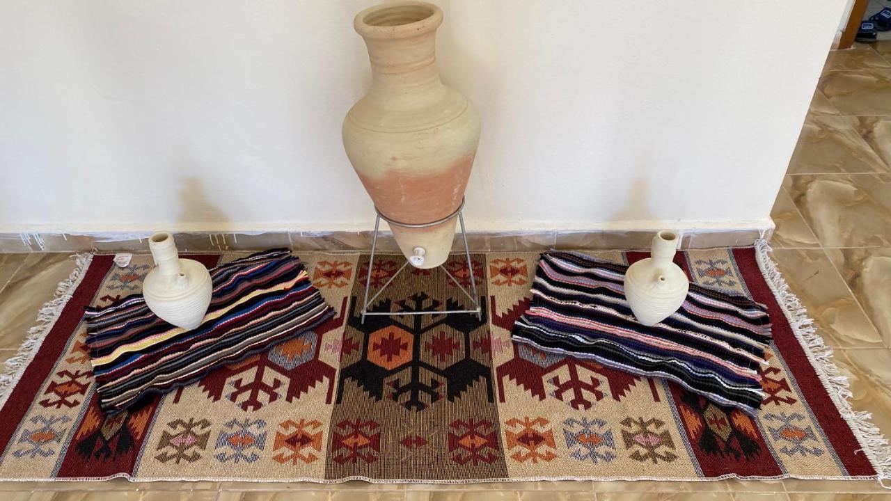 Nabati Hostel Wadi Musa Exteriör bild