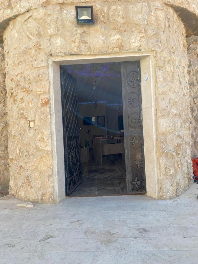 Nabati Hostel Wadi Musa Exteriör bild