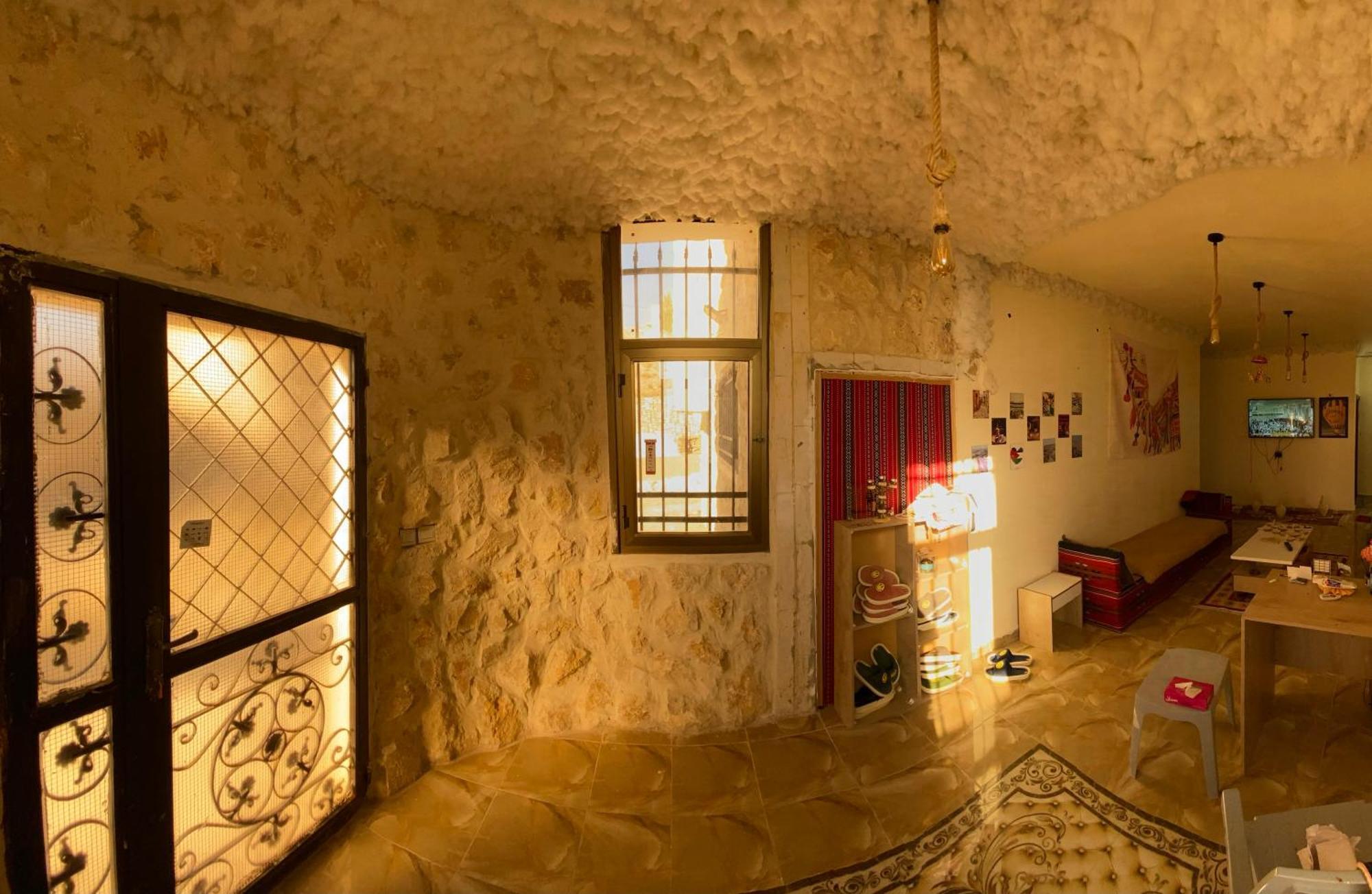 Nabati Hostel Wadi Musa Exteriör bild
